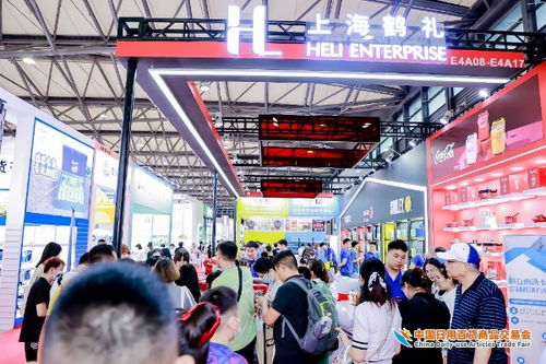 人流如潮星聚上海 第116屆中國日用百貨商品交易會盛大開幕